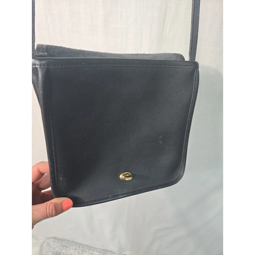 Vintage Coach Compact Pouch Crossbody Bag Black Leather Brass Hardware 9620